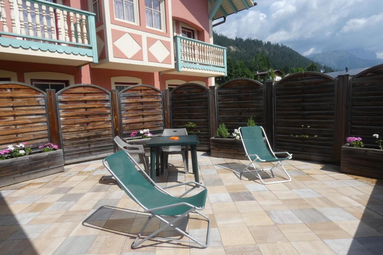 La Meisules Pozza di Fassa Exterior photo